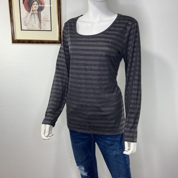 Ann Taylor women’s EUC‎ top shirt - Picture 6 of 12
